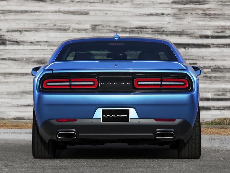  Dodge Challenger SXT 2015 года  (фото 43 из 59)